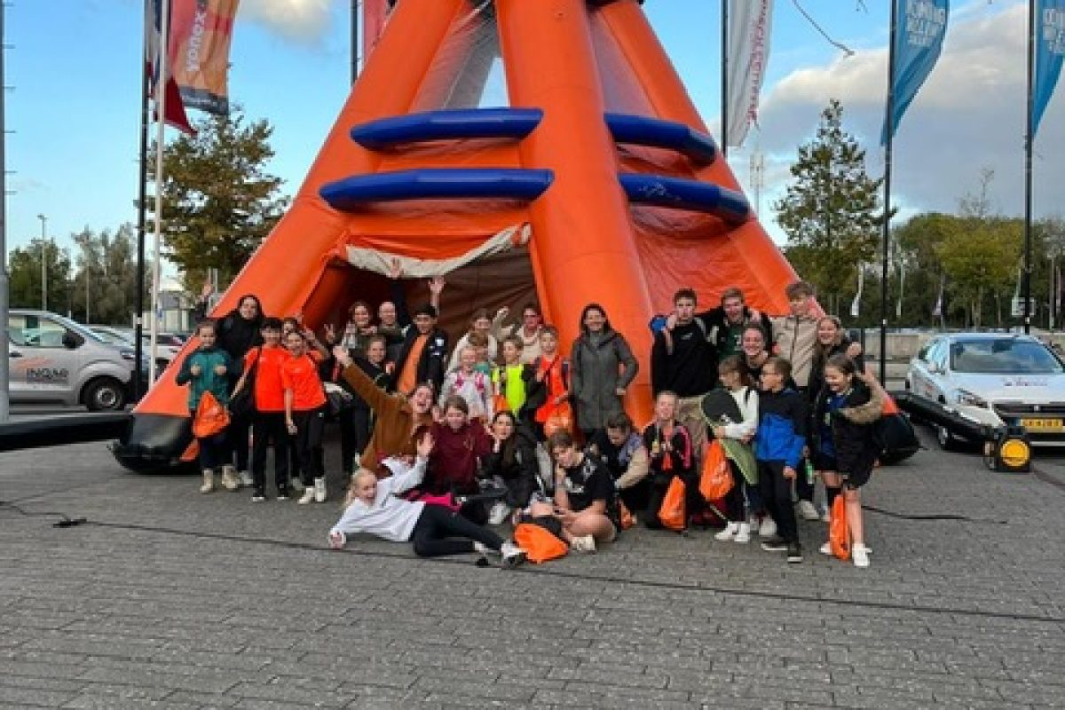 Foto met oranje shuttle